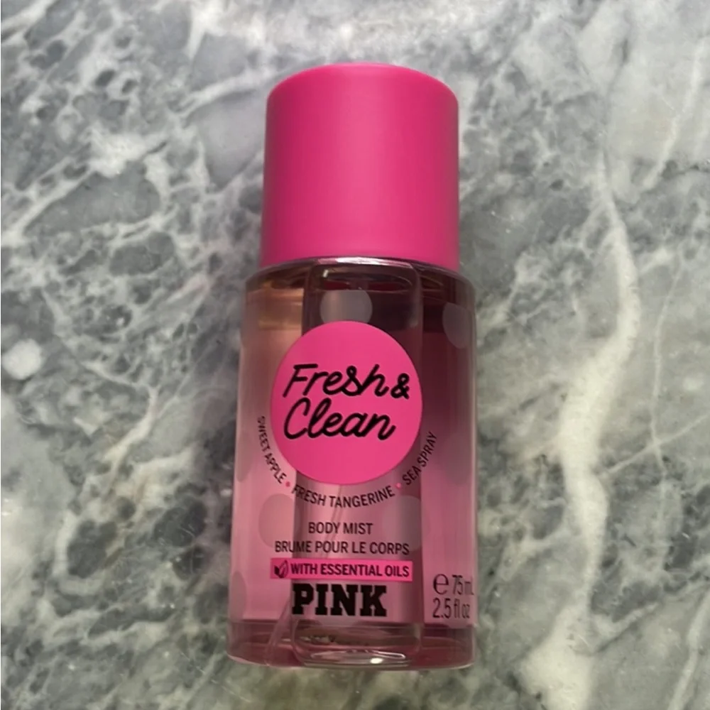 New Victorias Secret Pink Fresh and Clean Spray‎ Mist